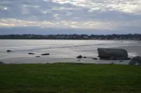 Charming Studio Cottage located on Easton's Point
