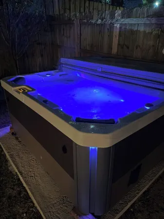 Gigi's Beach Getaway with Game Room, Smart TVs, WiFi, Beautiful Patio/Fire Pit Отели в г. Райт