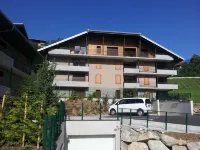 Superb new apartment, nice and functional. Heartwarming welcome. Hotel a Saint-Gervais-les-Bains