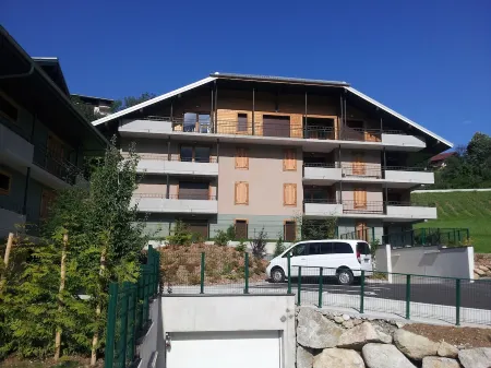 Superb new apartment, nice and functional. Heartwarming welcome.