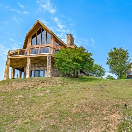 Lakefront Cabin with Stunning Mountain Views, Sleeps 6, on Douglas Lake