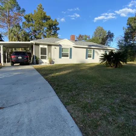 Cute and Cozy home near Downtown Ocala!