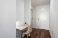 Contemporary Studio in DT BHAM! l Private Balcony