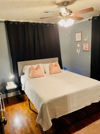 Charming home - Downtown area