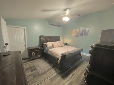 Beautiful heated pool home with office in Florida