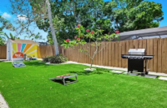Pool Home - MiniGolf -Arcade- Near Beaches - Pet Friendly