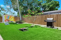 Pool Home - MiniGolf -Arcade- Near Beaches - Pet Friendly