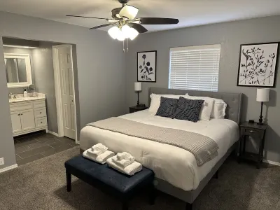 Modern 3BR 2BA West Enid Central National Bank Center附近的飯店