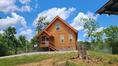 Little  House  On  The  Quarry Swift Museum Foundation附近的飯店