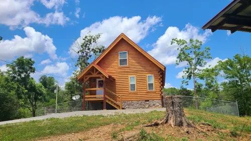 Little  House  On  The  Quarry