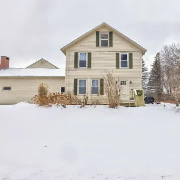 Large -2 Floor, 2-Bedroom Condo with  Game Room, 5 Min to Stowe.