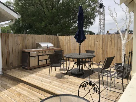 The Gallery - the perfect location in Ocean Springs! Walk to downtown!