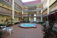 Get Away Now! St. Augustine Beach A1A Beach Blvd -  King Bed/Master Br!!