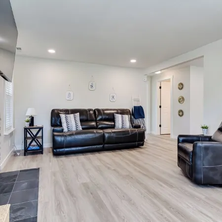 Fully Remodeled 2 Bedroom Home! Fantastic Central Location!
