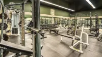 New Renovated 3BR/4BTH Condo Sleeps 10 Gym Heated Pool Walk to Stratton Mtn