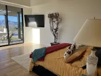 New Luxurious Mountain Home with Stunning Views— Min to Wild West of Cave Creek