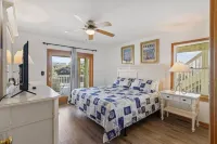 Corolla Oceanside in Whalehead - Heated Pool - 7BR/6.5BA - Short Walk to Beach! - 3-Star