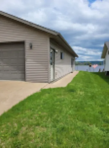 Pool 8 River House , A Couples' Retreat!