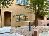 Amazing Location 2 Bedroom Condo by River Walk