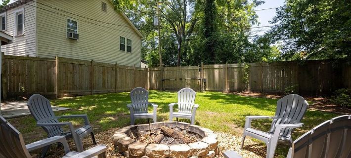 Timeless Midtown Craftsman • 2Br, 2BA • 15 Mins to Ft Moore Hotels in Columbus