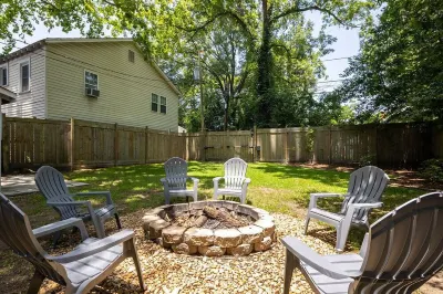 Timeless Midtown Craftsman • 2Br, 2BA • 15 Mins to Ft Moore