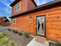 This cabin is a 1 bedroom(s), 2 bathrooms, located in Pigeon Forge, TN.