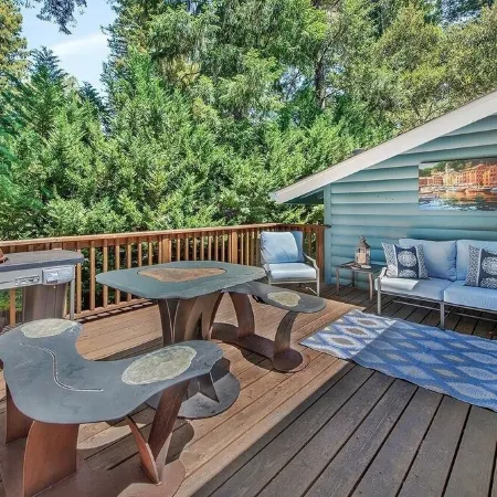 Modern Log house! Private Pool! Spa! Close to town