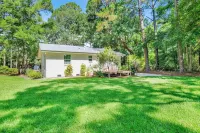 NEW LISTING! Peaceful, Fairhope Cottage