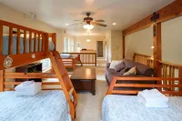 The Knotty Pine, Hot Tub, EV Charger, Rec Room, Pets ok