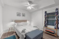 EV Charging Outer Banks Haven Walk to Beach Pet Friendly New Kitchen Outdoors