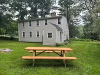 Charming, private 2-bedroom cottage on classic New England farm in Washington CT - 4-Star