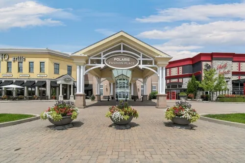 Spacious & Modern Home with everything you need! Hotels in Westerville