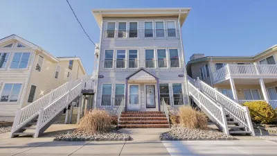 BeachBlockSeaEscape🌅See Beach Block Paradise VRBO# 2963230 for Reviews~Same Host Hotel a 