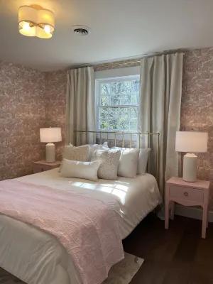 6-bdrm house, complete renovation, 1 mile from historic downtown, quilt museum