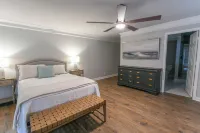 Spacious Lake House with Dock and Swimming Pool