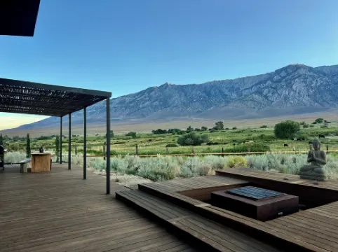 The LONEWEST Retreat in the Eastern Mountain Sierras