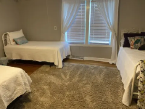 Great South Haven Home Available All Year!  Contact us for Monthly Rates.