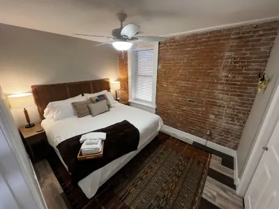 The Wild West Getaway- 204-1 Hotels near Jaycee Park