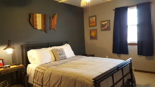 Full House Just Steps Away from Missouri River, Katy Trail, Shopping & More! - Wifi