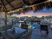 Key Largo Waterfront Paradise w/Kayaks, Private Dock & BBQ