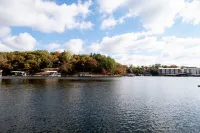 Clean 2BD 2BA Condo w Slip - 5 Minutes to Bagnell Dam!  Plus Pool & Swim Dock!