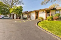 Resort Pool, Kiddos, Private XL Deck, Spacious, 2Kings, HotTub PtRoyale CLEAN!