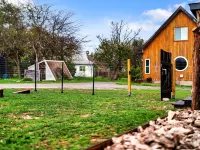 Tiny Cottage - Hill Country Hotels in Kyle