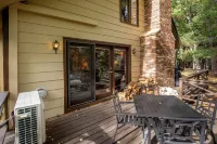 Secluded cabin on Pine River