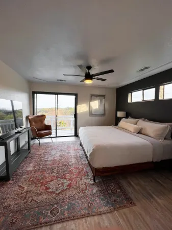 Luxury Home with Mount Shasta Views, Pool and Spa