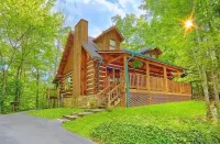 15 Min from PF/GAT.  Hot Tub Hotels near Elkmont Ghost Town
