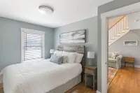 Beach Condo ! Across From East Matunuck State Beach !