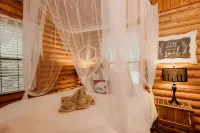 Secluded Cabin getaway-Hot Tub/AC/cable by Pforge