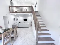 The Sand Castle - WALK TO BEACH!