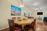 ~Bamboo Oasis Relaxing Hot Tub Family Time~ Get to Anywhere in SA in 20 Mins!